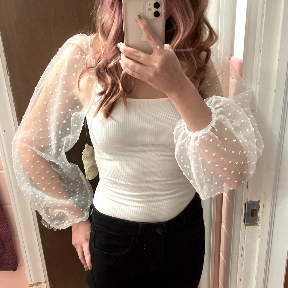 Altar’d State - White Puff Sleeve Bodysuit / Size XS
